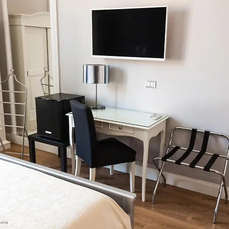 Opera Relais R&b