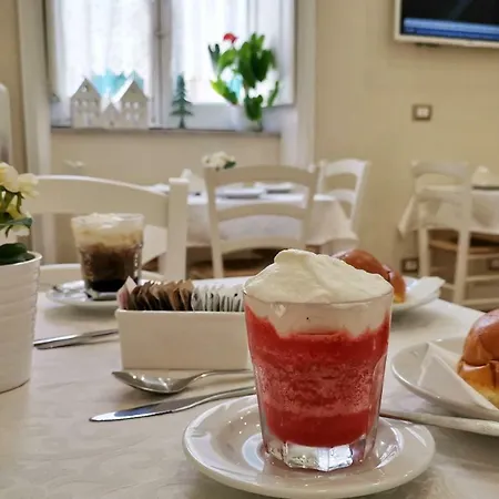 Alojamento de Acomodação e Pequeno-almoço Opera Relais R&b Messina