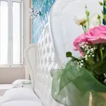 Opera Relais R&b 4*