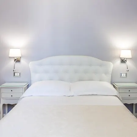 Opera Relais